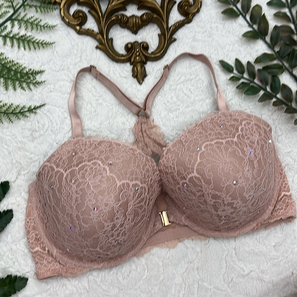 Victorias Secret Lined Demi Bra size 38 DD Rhinestones